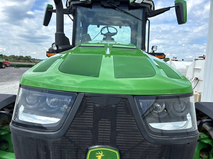 2021-john-deere-8rx-310-image-12