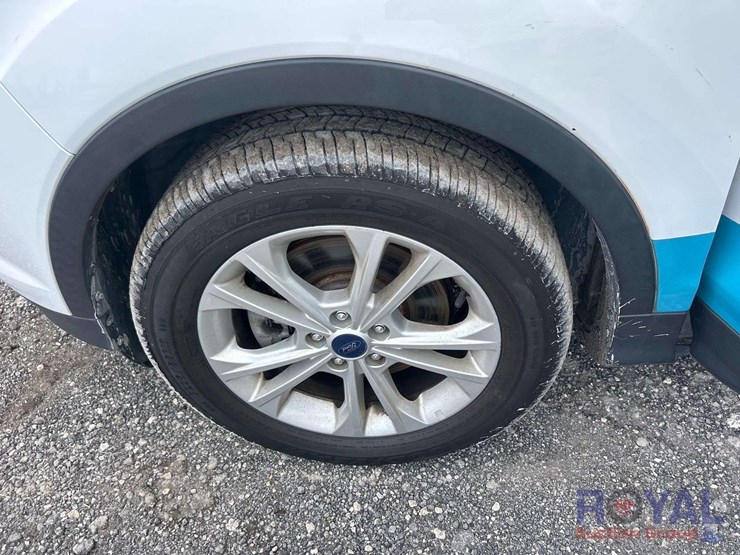 2017-ford-escape-image-23