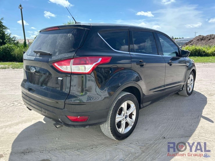 2015-ford-escape-image-3