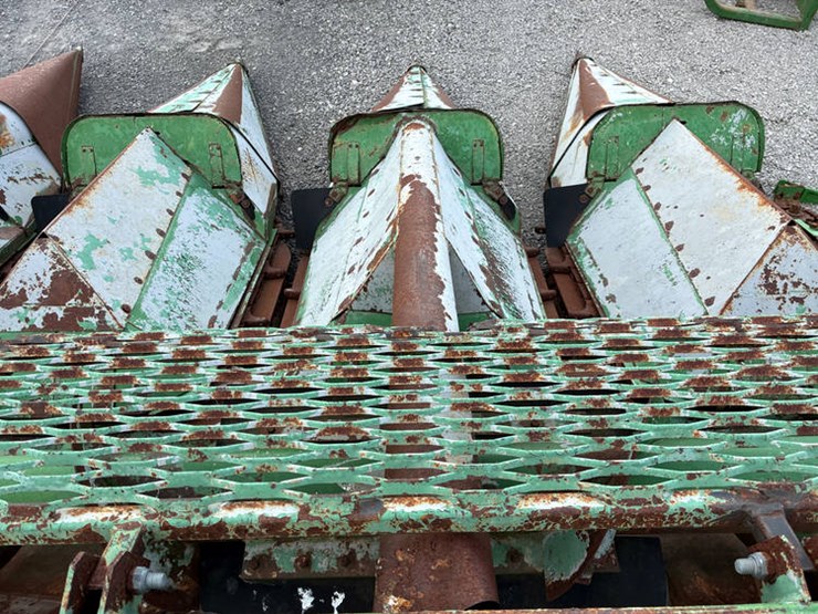 john-deere-443-image-16