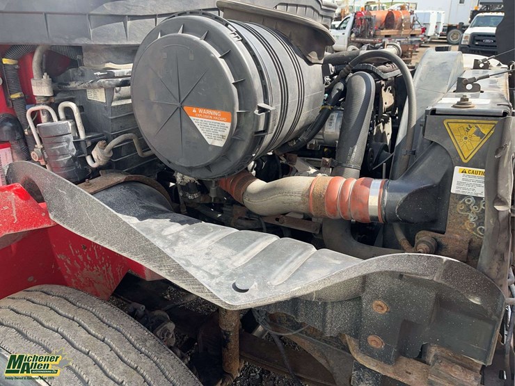 2009-international-durastar-4300-image-18