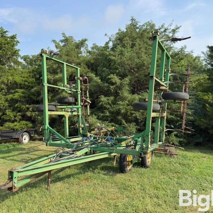 JOHN DEERE 30