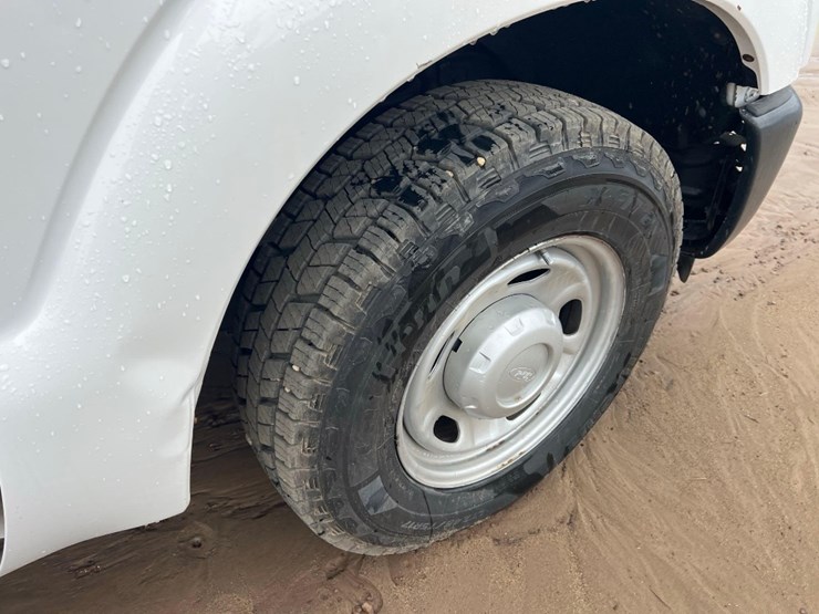 2011-ford-f250-image-16