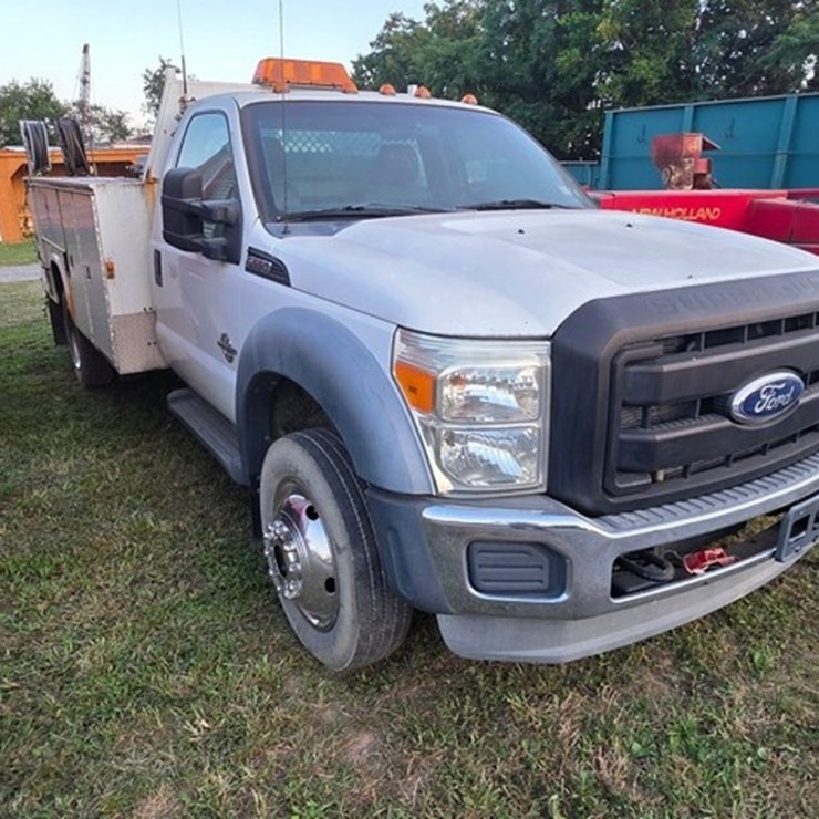 2010 FORD F550