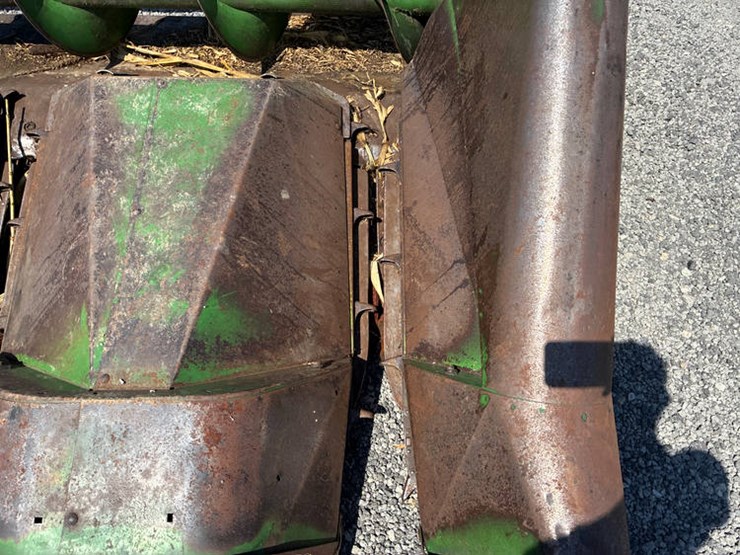 john-deere-444-image-6