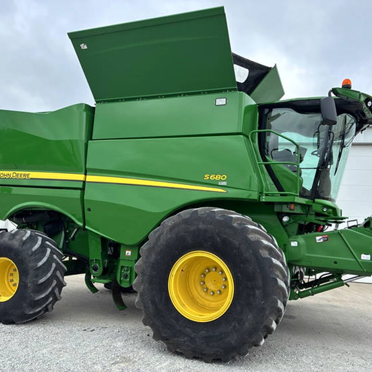 2015 JOHN DEERE S680