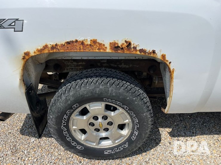 2012-chevrolet-silverado-image-30