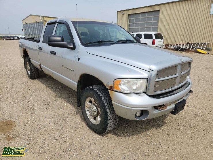 2005-dodge-ram-2500-image-2