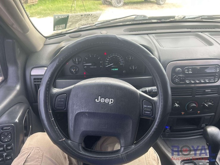 2004-jeep-grand-cherokee-image-13