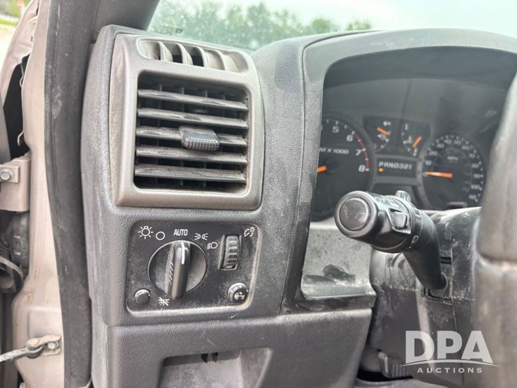 2004-chevrolet-colorado-ls-image-74