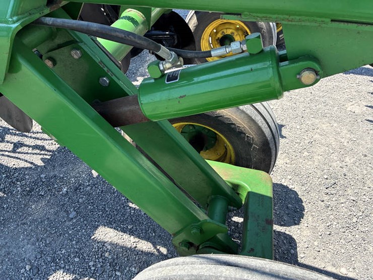 john-deere-637-image-33