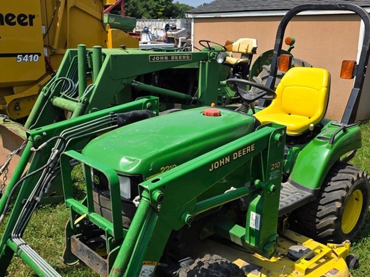 john-deere-2210-image-24