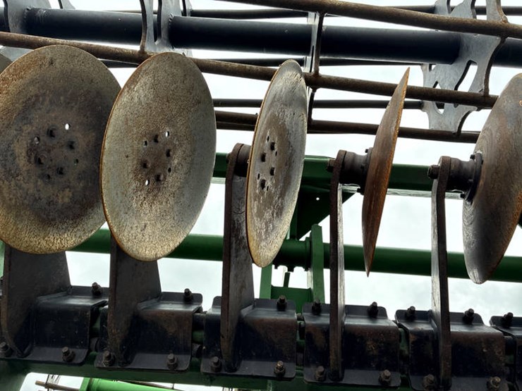 2020-john-deere-2680h-image-27