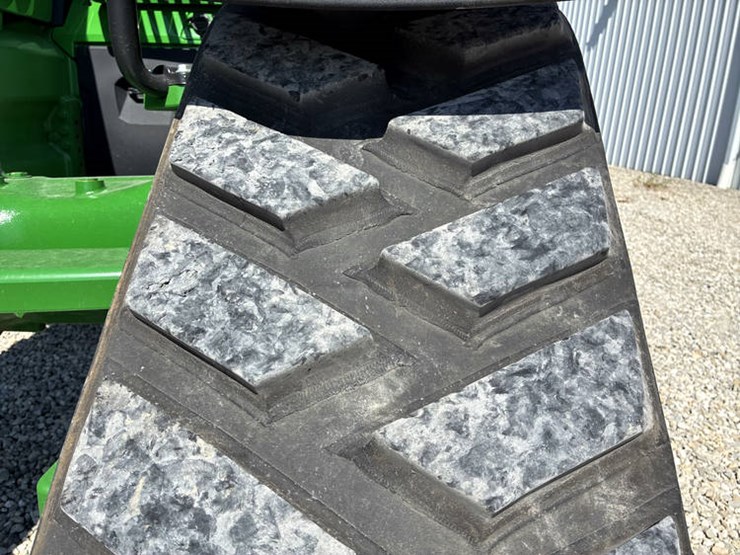 2020-john-deere-8rx-410-image-63