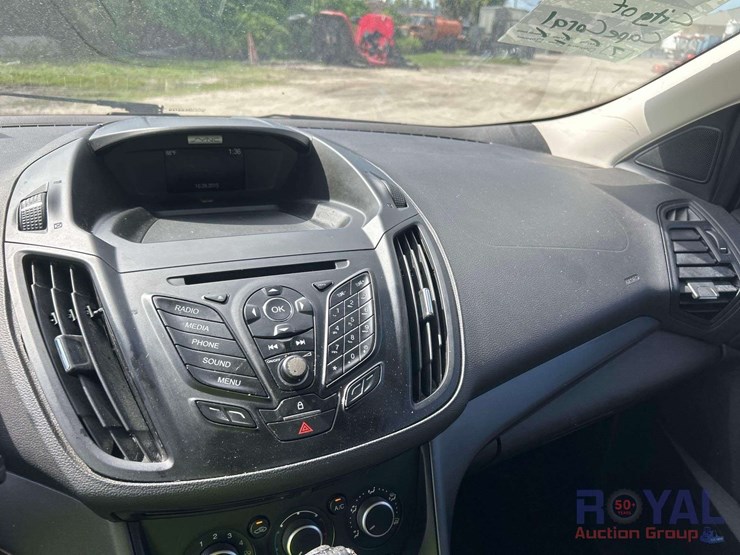2016-ford-escape-image-14