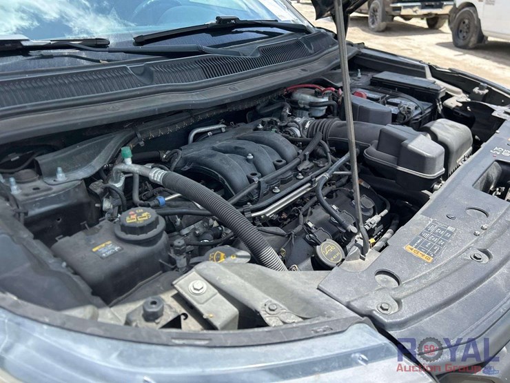 2018-ford-explorer-image-9