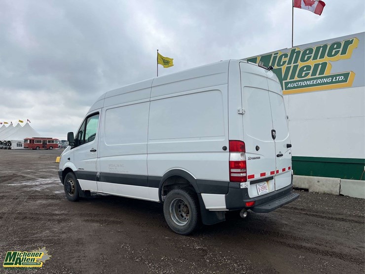2008-dodge-sprinter-3500-image-9