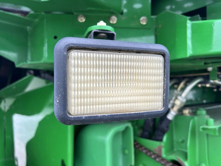 2001-john-deere-9550-image-32