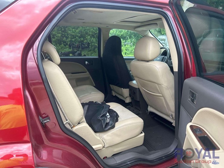 2008-ford-taurus-x-image-24