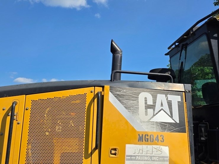 2009-caterpillar-140m-vhp-image-33