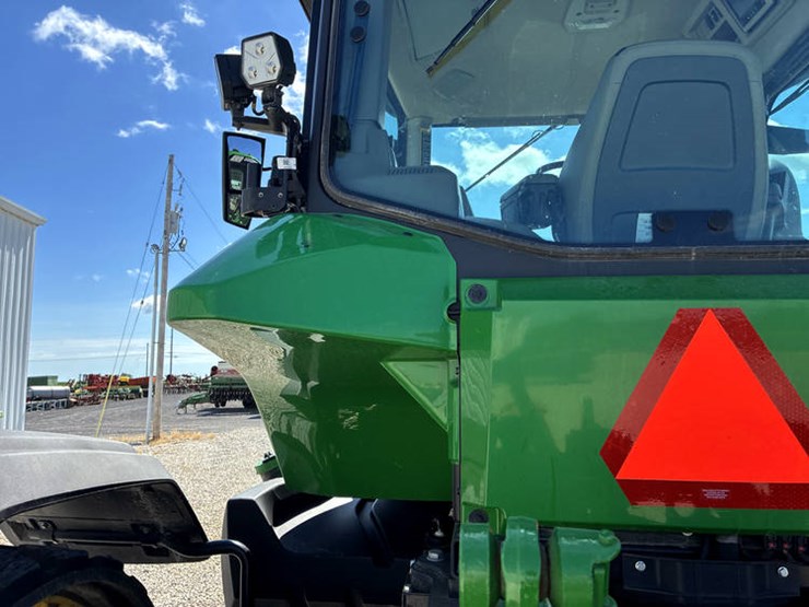 2020-john-deere-8rx-410-image-25
