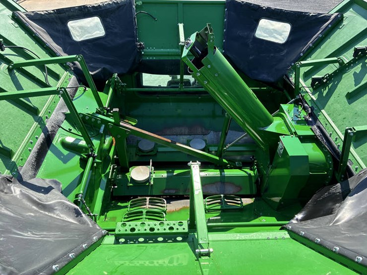 2024-john-deere-s780-image-89
