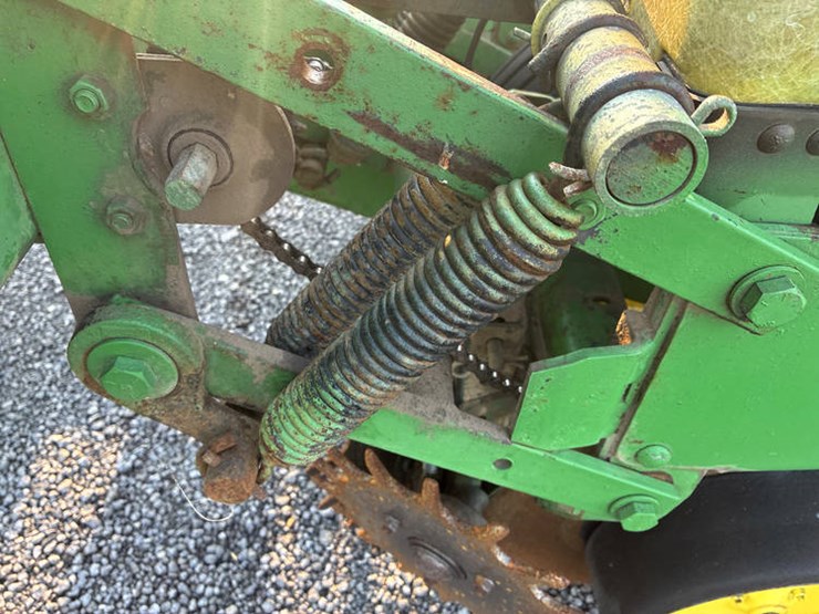 john-deere-7000-image-14