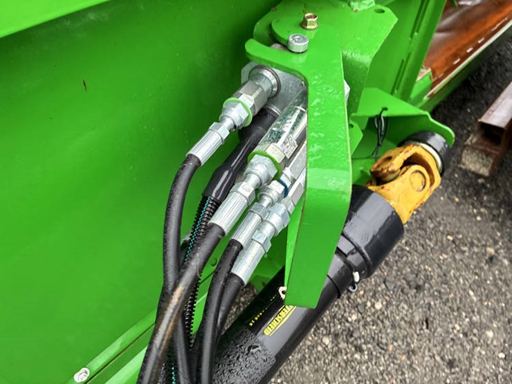 2013-john-deere-635f-image-18
