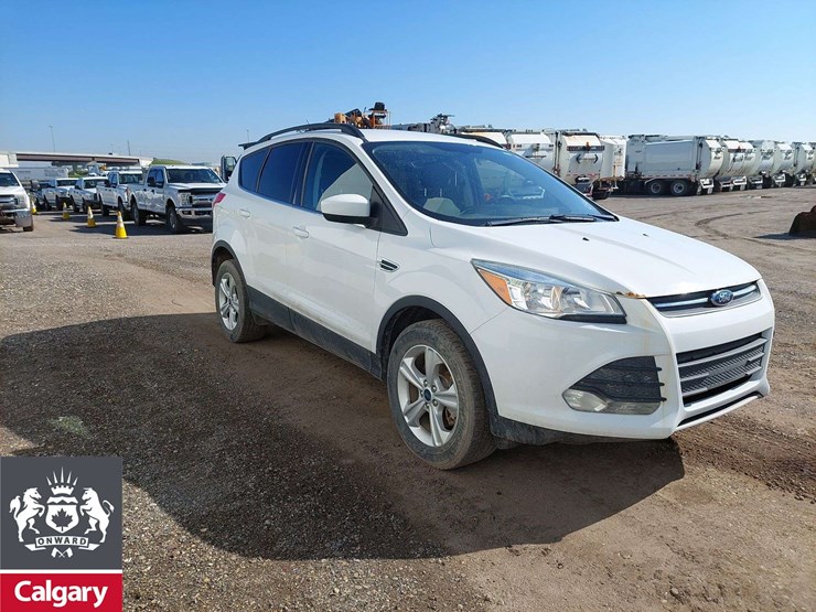 2016-ford-escape-se-image-2
