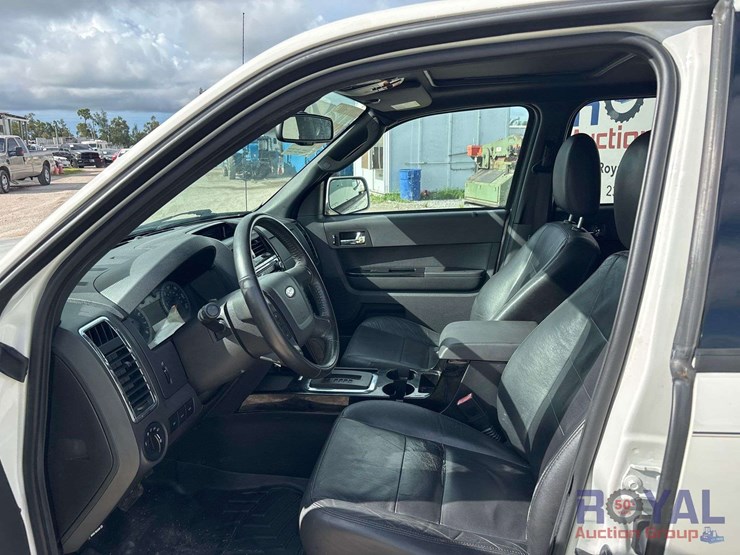 2012-ford-escape-image-10