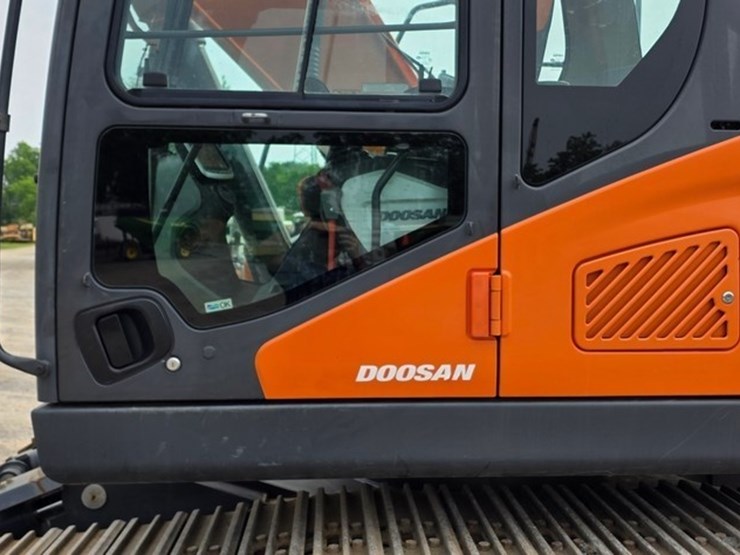 2019-doosan-dx225-lc-5-image-35
