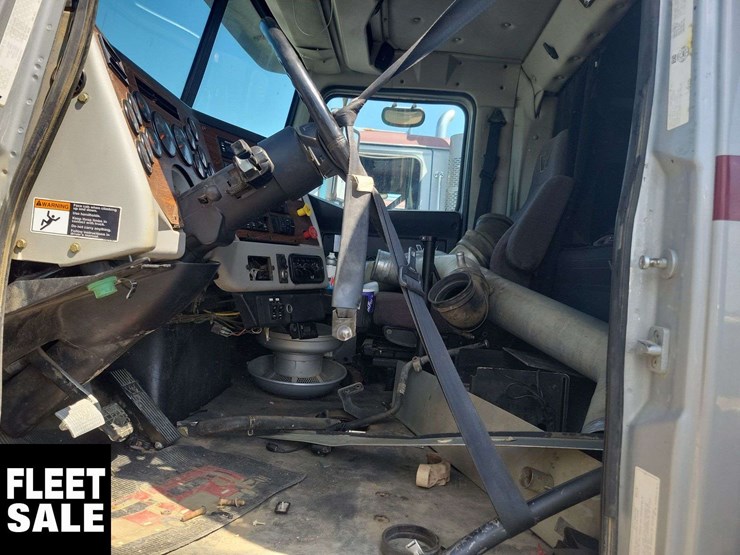 2014-western-star-4900-image-6