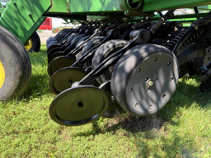 john-deere-1560-image-7