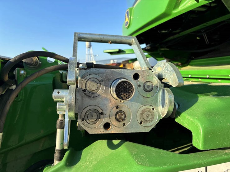2018-john-deere-s760-image-12