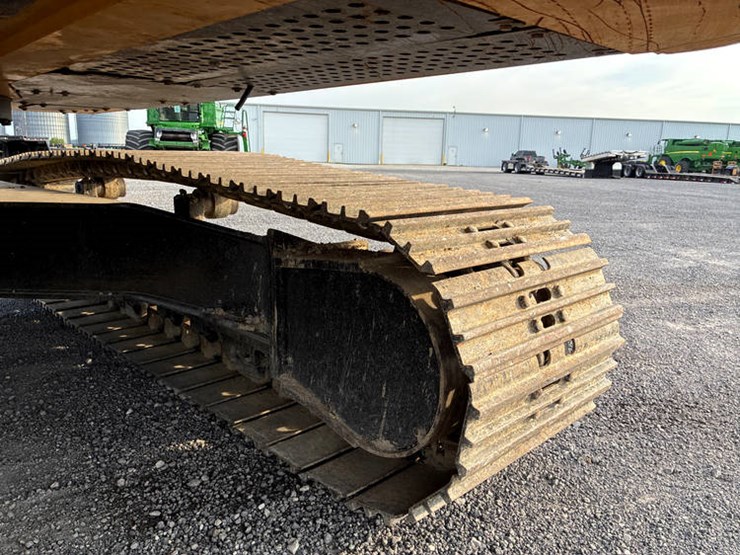 2021-john-deere-250-image-48
