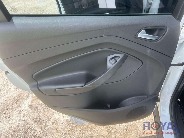 2018-ford-escape-se-image-25
