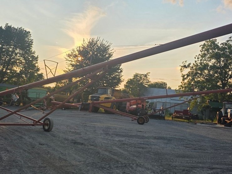 feteral-8"x60'-transport-auger-image-3