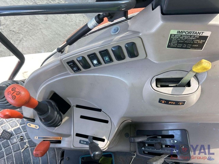 2007-kubota-m5040d-image-26