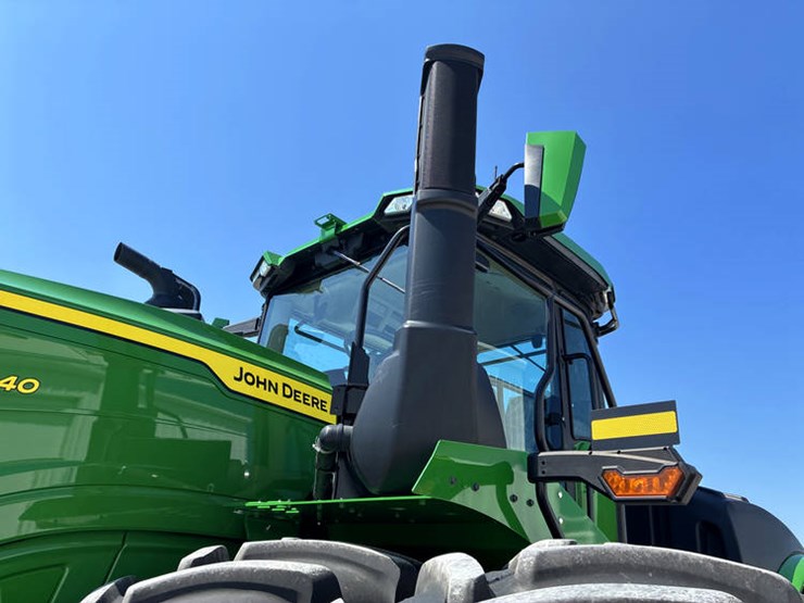 2023-john-deere-9r-440-image-45
