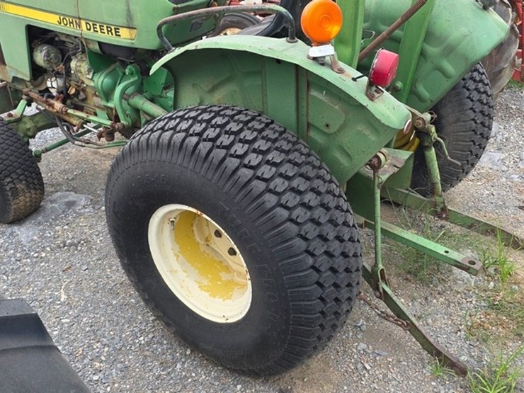 john-deere-850-image-12