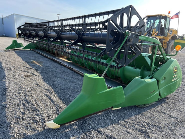 2011-john-deere-635f-image-13