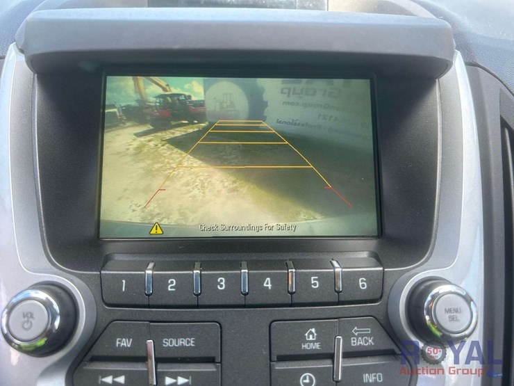 2015-chevrolet-equinox-image-16