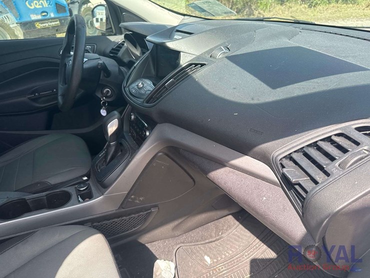 2016-ford-escape-image-27