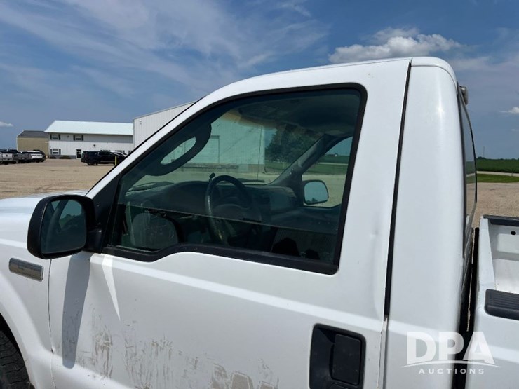 2005-ford-f250-xl-image-46