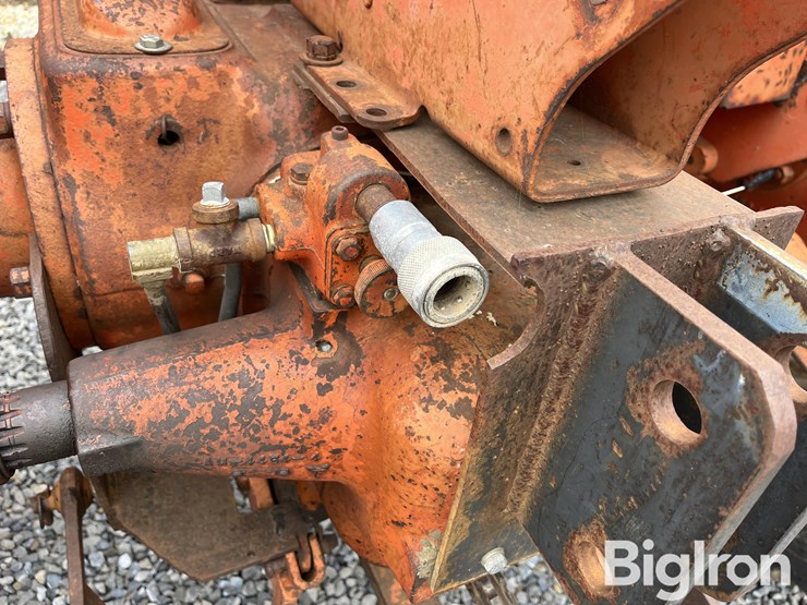 1957-allis-chalmers-d17-image-9
