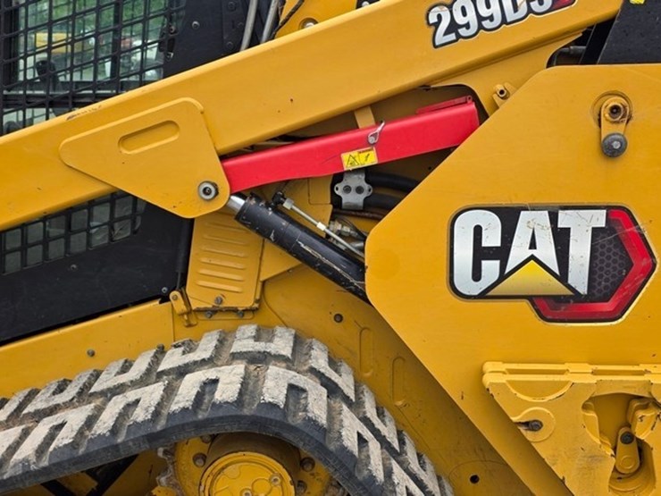 2020-caterpillar-299d3-xe-image-25