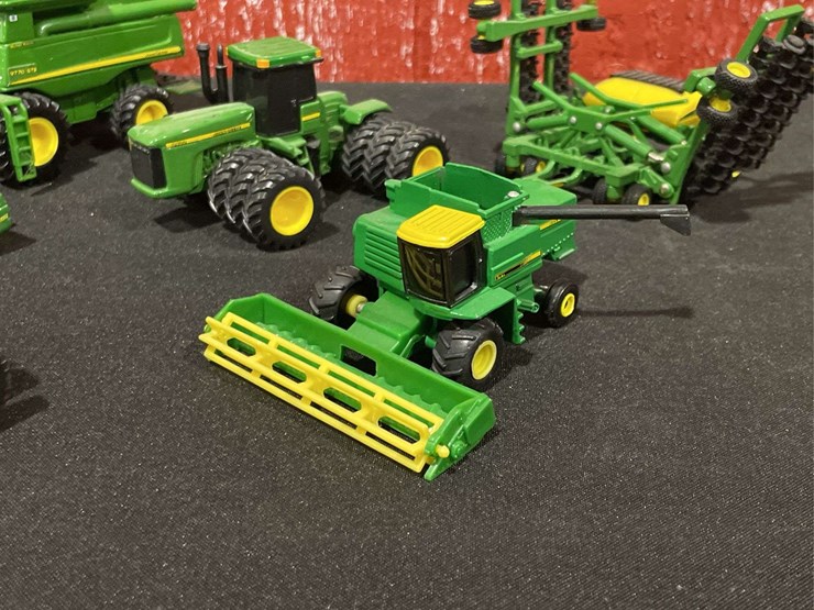 john-deere-64-image-2