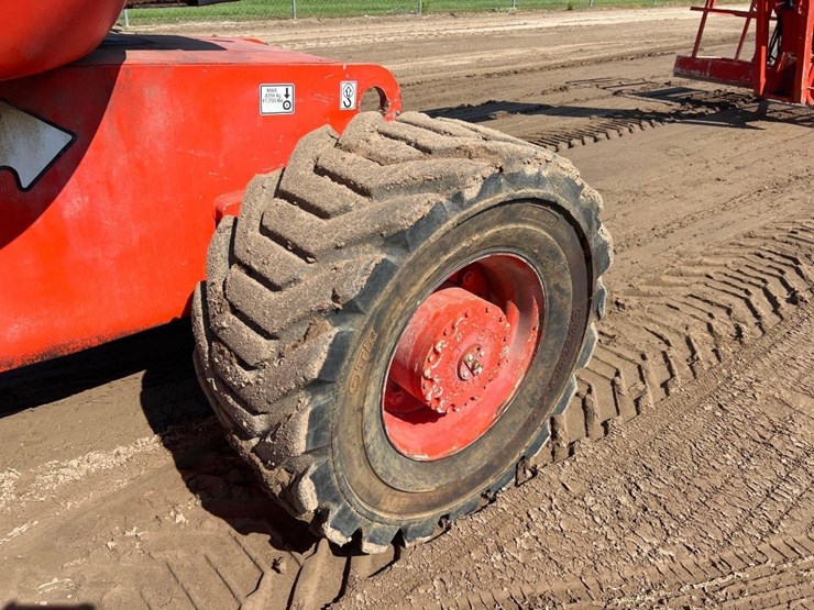 2000-jlg-800a-image-9