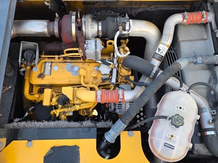 2013-deere-160g-lc-image-64