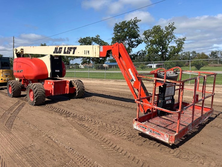 2000-jlg-800a-image-2